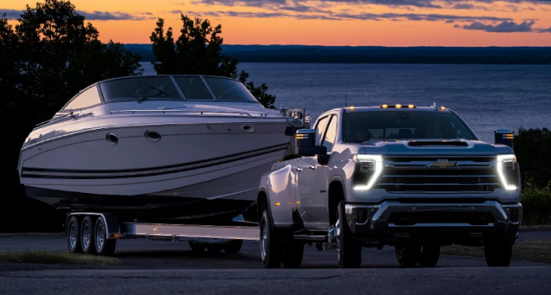 Check out the 2024 Chevrolet Silverado 3500HD for your business near Mansfield OH