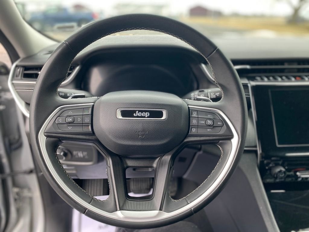 2023 Jeep Grand Cherokee L Laredo