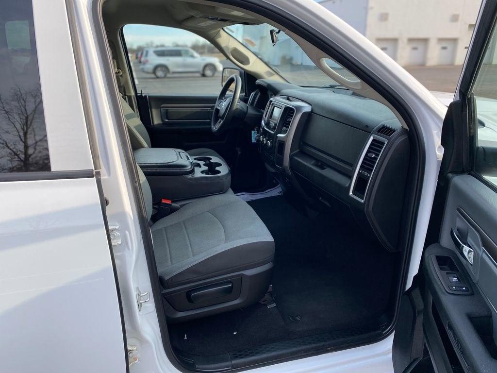 2024 RAM 1500 Classic SLT