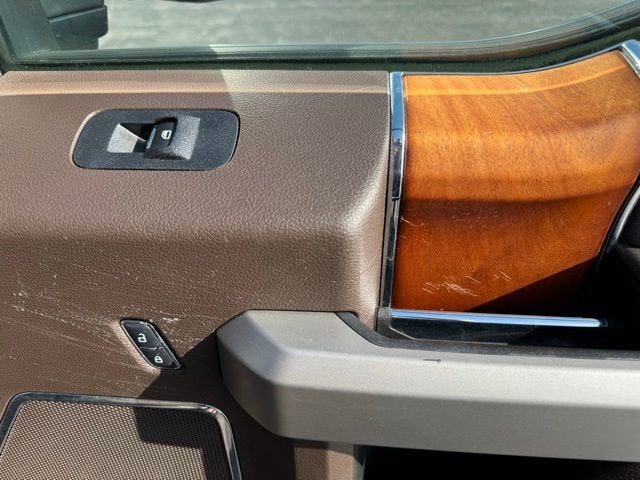 2017 Ford Super Duty F-350 SRW Platinum