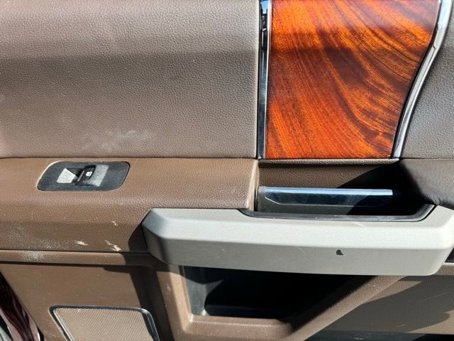 2017 Ford Super Duty F-350 SRW Platinum