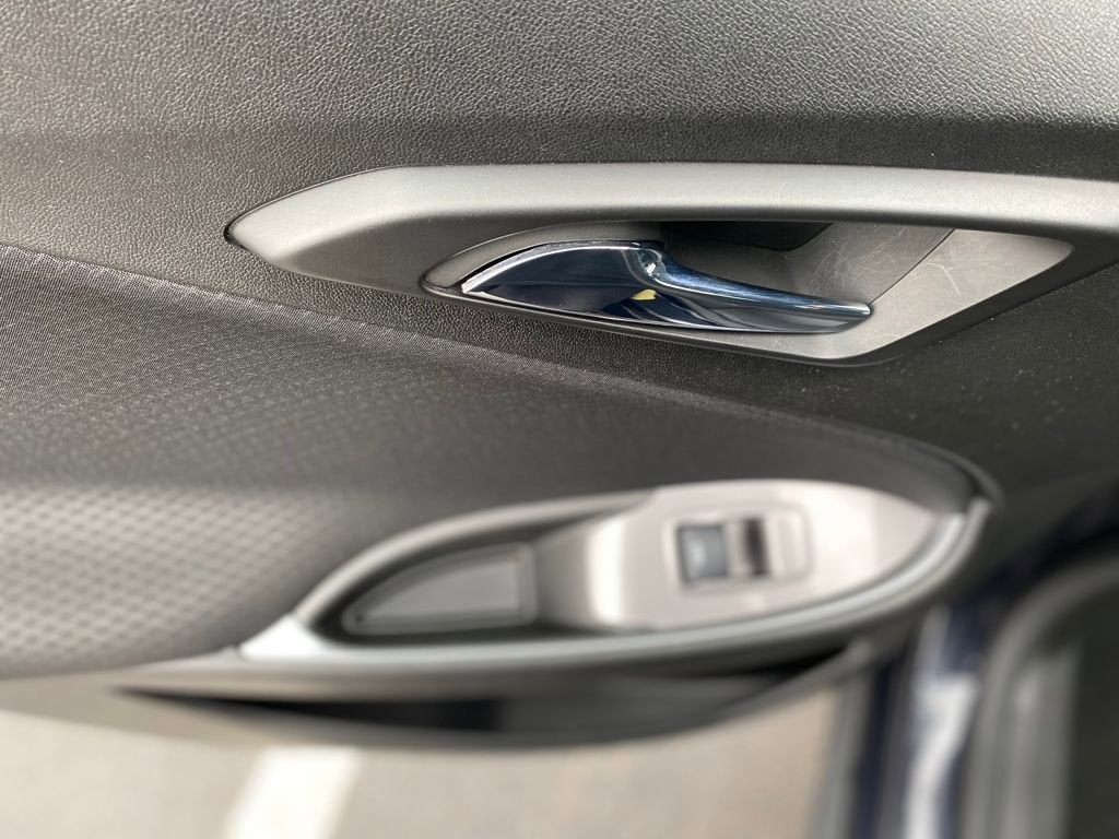 2023 Chevrolet Malibu LS