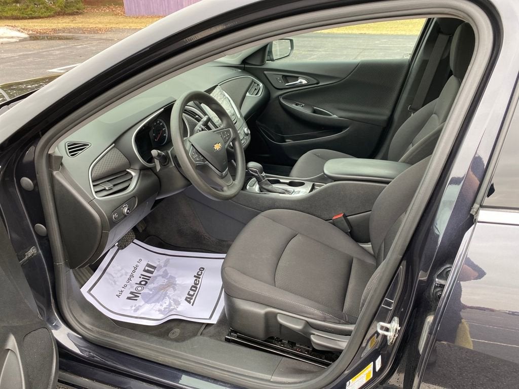 2023 Chevrolet Malibu LS