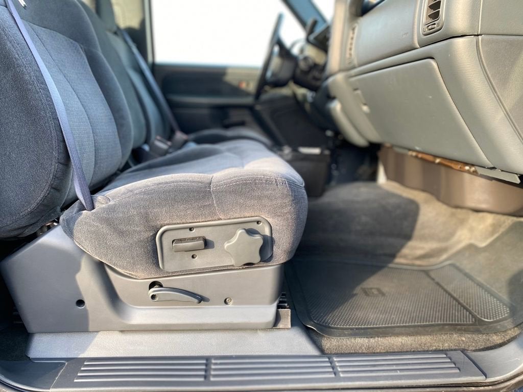 2000 Chevrolet Silverado 1500 LS