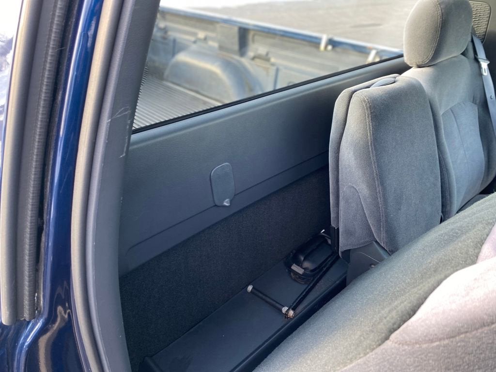 2000 Chevrolet Silverado 1500 LS