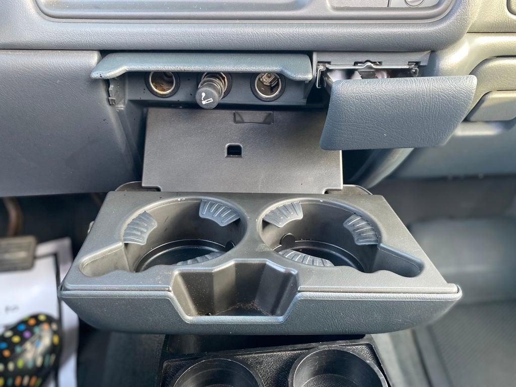 2000 Chevrolet Silverado 1500 LS