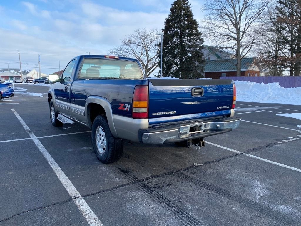 2000 Chevrolet Silverado 1500 LS