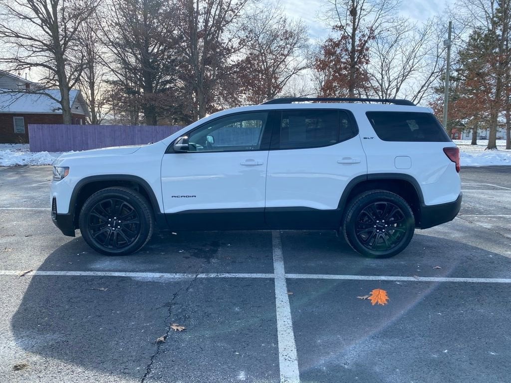 2023 GMC Acadia SLT