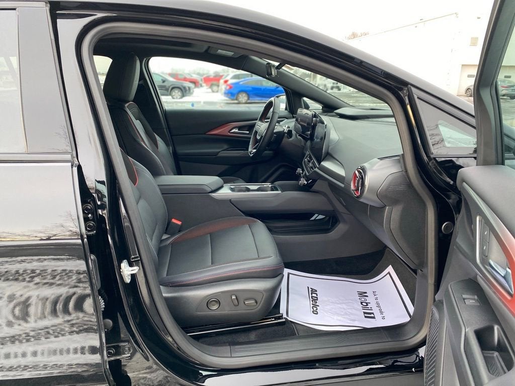 2025 Chevrolet Equinox EV RS